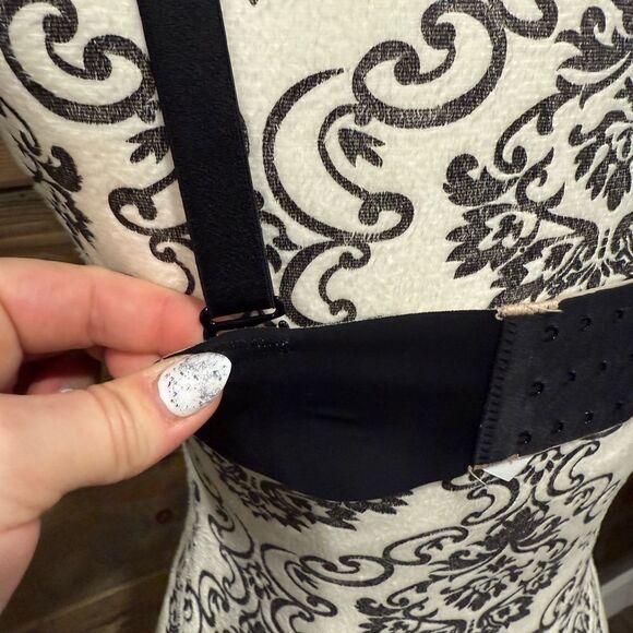 Knix Bra​ - Picture 4 of 4